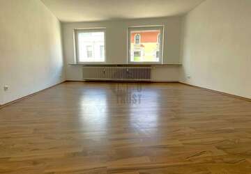 Wohnung Cuxhaven - 3 Zimmer, 79 m&sup2;, 720&euro; | Angebot:27266979
